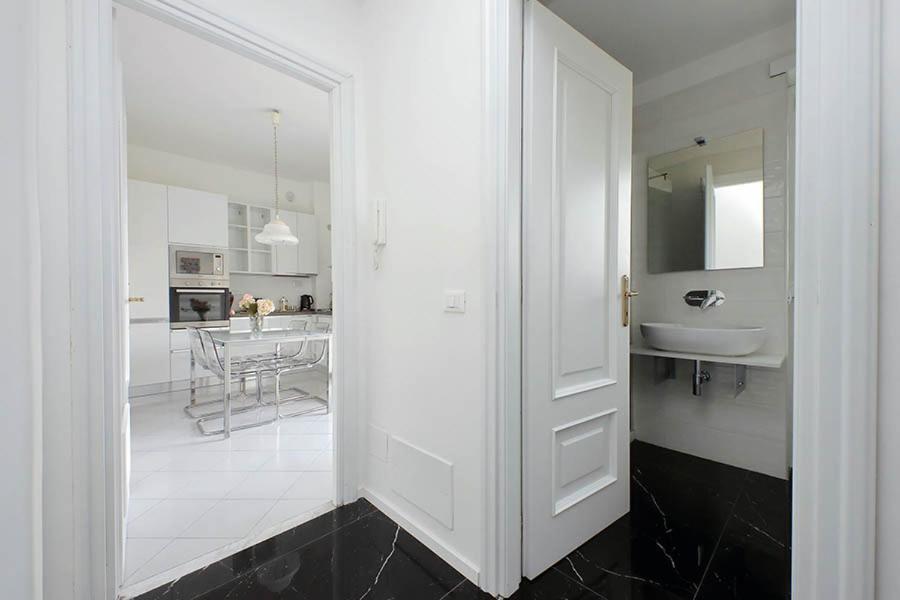 La Casa Di Flavia Hotel Rome Exterior photo